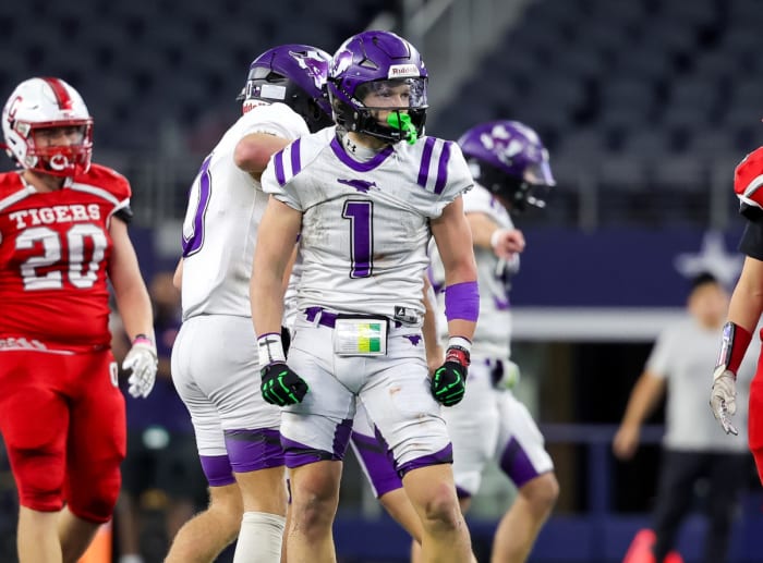 Benjamin vs Oglesby UIL 1-A Six-Man Division 2 Final December 13, 2023 Photo-Tommy Hays84